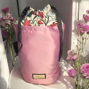 Gucci Beauty Floral Pink Satin Drawstring Pouch - New